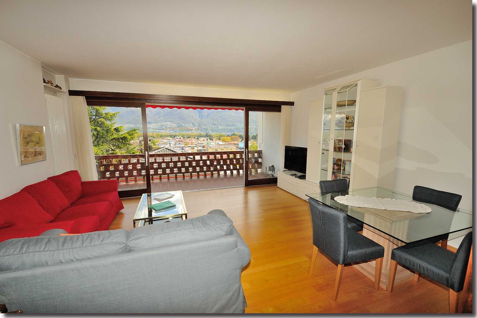Residenza Pace - via Collina 23 - Ascona [ Teilansicht Wohnzimmer ]